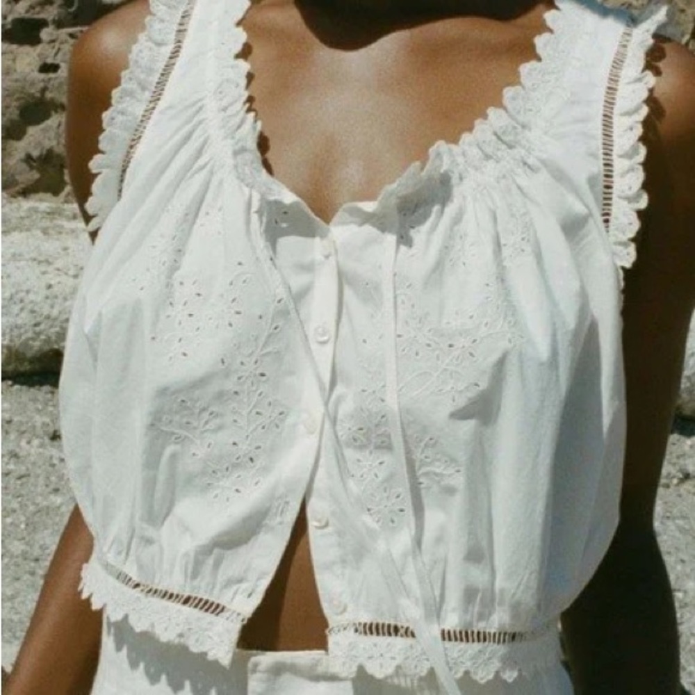 Doen Traveler Top in color Salt (white)